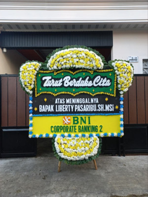 Papan Bunga Duka di Gajah