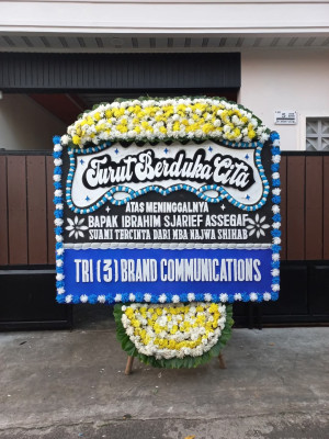 Papan Bunga Duka di Gajah